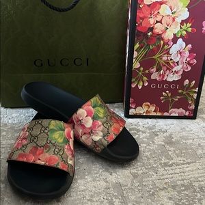 Gucci Blooms Supreme Floral Slide
